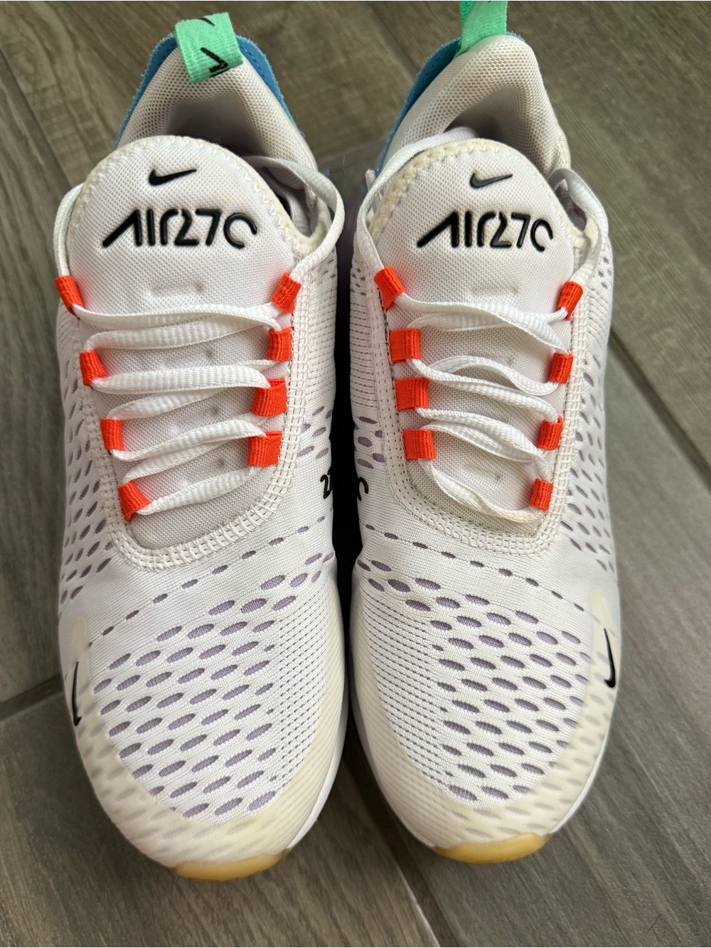 Nike Air Max 270 - Picture 2 of 10